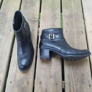 Harley Davidson 84296 Black Leather Zip Ankle Booties 9